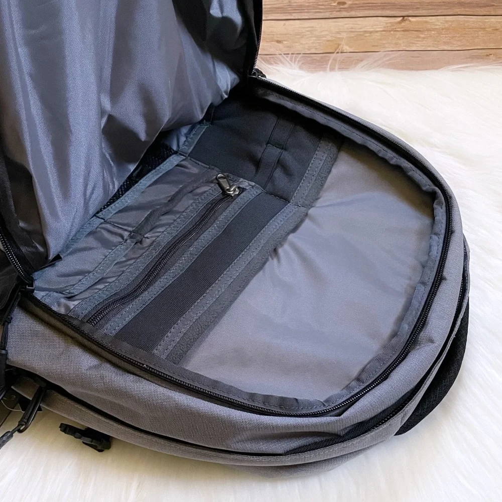 The North Face Generator 28 Liter Backpack